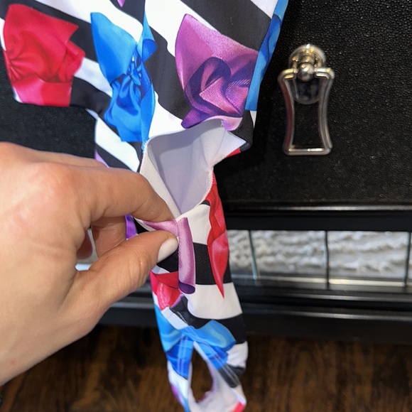 ART CLASS GIRLS JOJO SIWA BOW PRINT SWIMSUIT S (6/6X) - EXCELLENT CONDITION - Picture 4 of 7